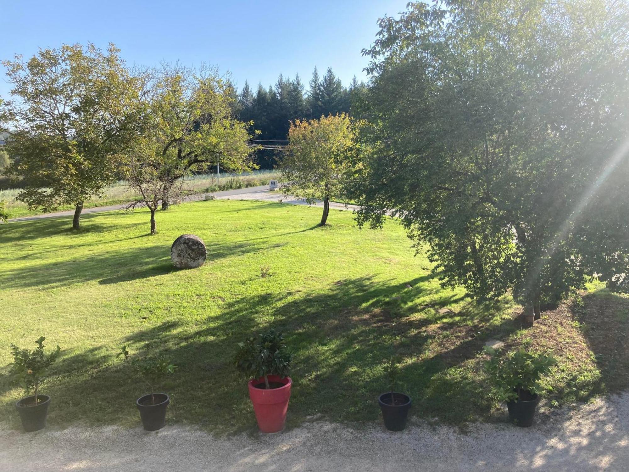 La Ferme De Maraval Bed & Breakfast Cénac-et-Saint-Julien Екстериор снимка